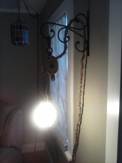 Vintage Pulley Light