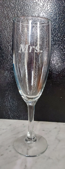 Personalized etching glasses