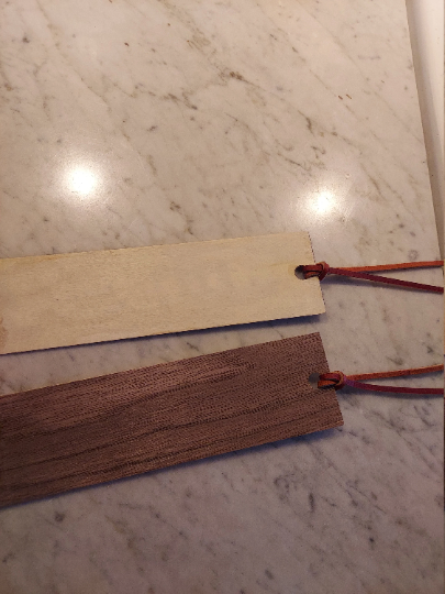 Personalized wood bookmark