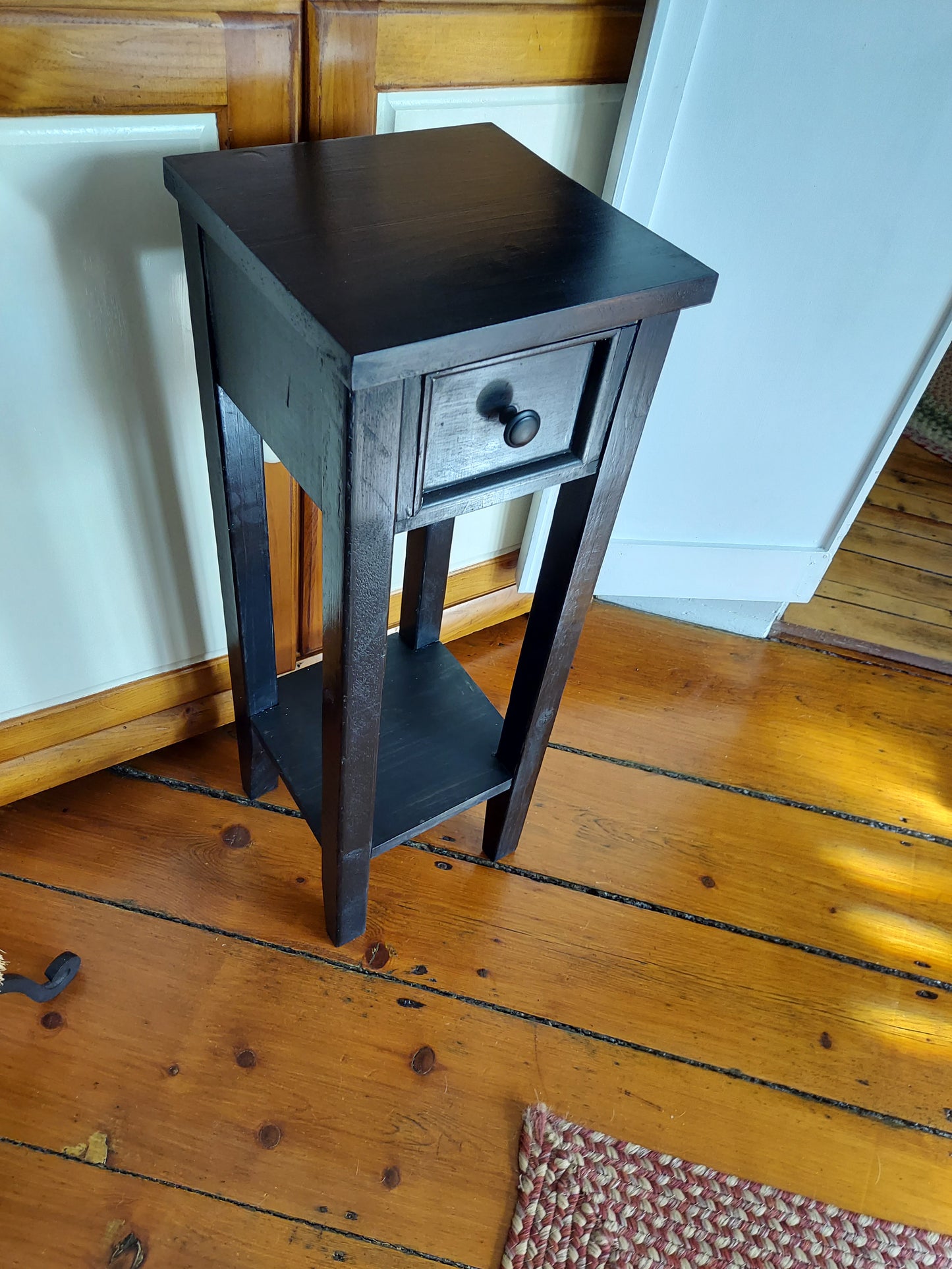 Pine End Table with Drawer